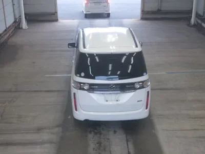 Mazda BIANTE
