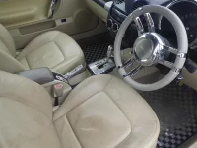 Volkswagen NEW BEETLE
