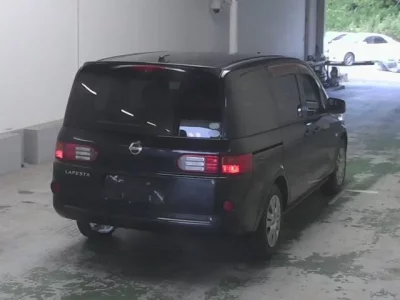 Nissan LAFESTA