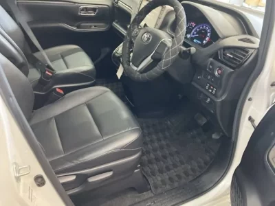 Toyota ESQUIRE