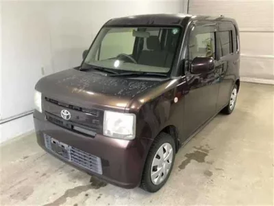 Toyota PIXIS SPACE