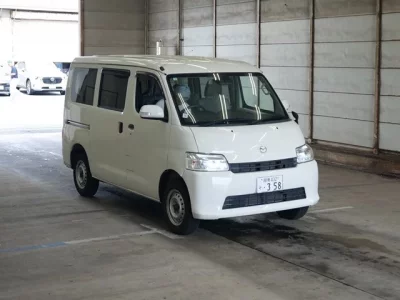 Mazda BONGO VAN