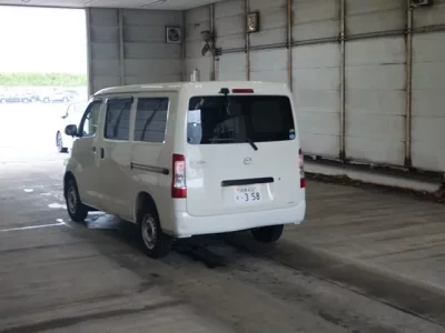 Mazda BONGO VAN