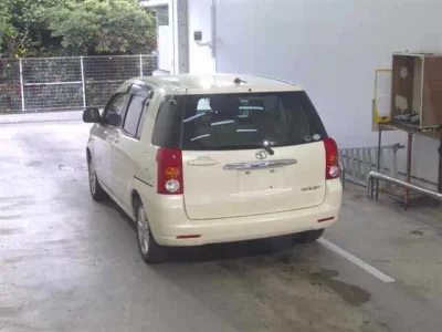Toyota RAUM