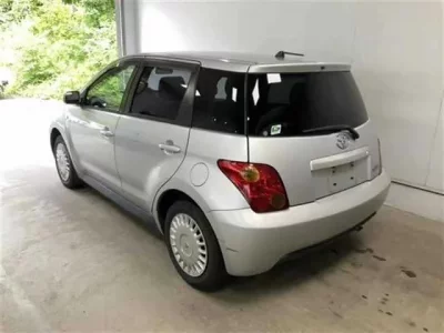 Toyota IST