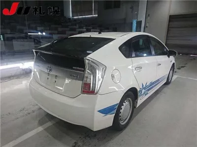 Toyota PRIUS PHV