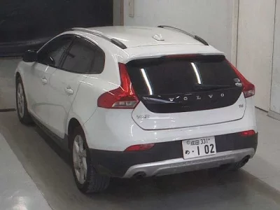 Volvo V40