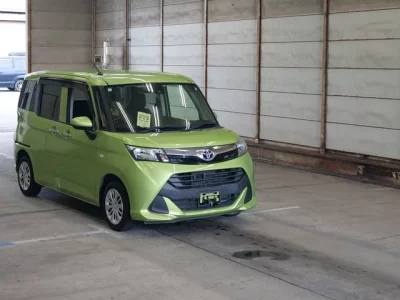 Toyota TANK