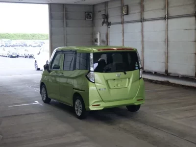 Toyota TANK