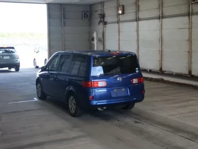 Nissan LAFESTA