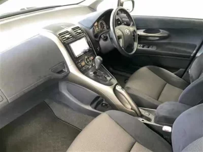 Toyota BLADE
