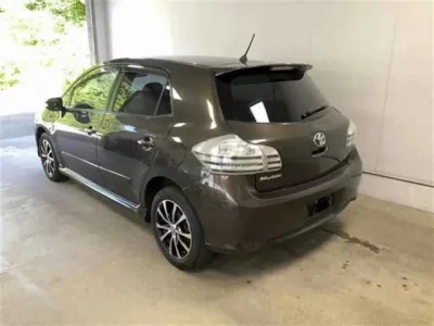Toyota BLADE