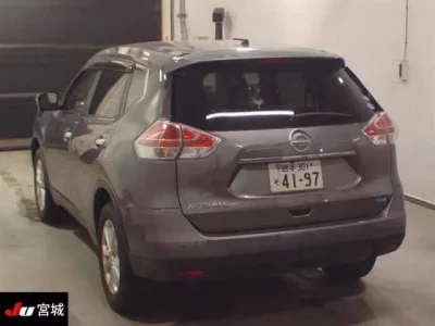Nissan X-TRAIL