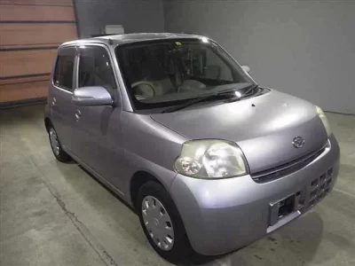 Daihatsu Esse