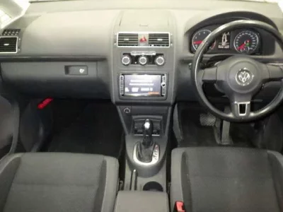 Volkswagen GOLF TOURAN