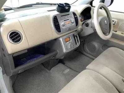 Suzuki MRWAGON