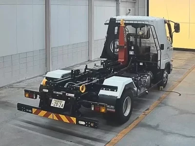 Mitsubishi FUSO FIGHTER