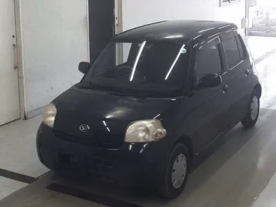 Daihatsu Esse