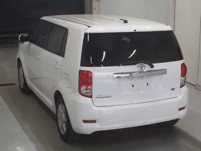 Toyota COROLLA RUMION