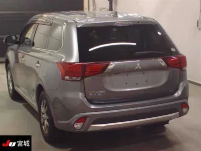 Mitsubishi OUTLANDER PHEV
