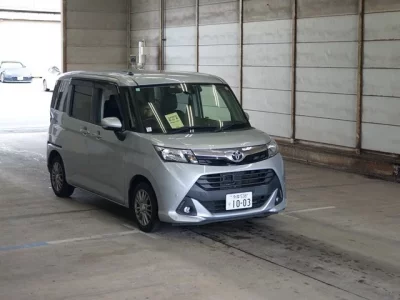 Toyota TANK