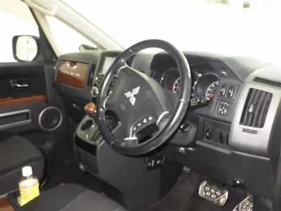 Mitsubishi DELICA D5