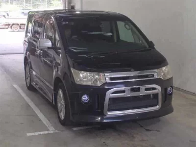 Mitsubishi DELICA D5