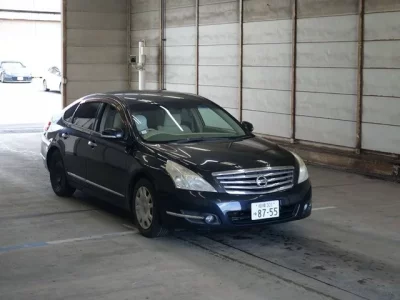 Nissan TEANA