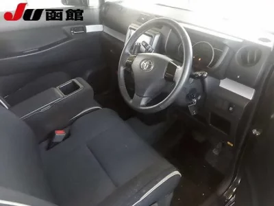 Toyota PIXIS SPACE