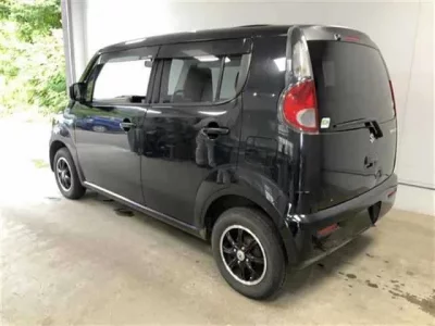 Suzuki MRWAGON