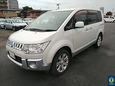Mitsubishi DELICA D5