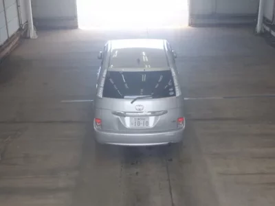 Toyota ISIS