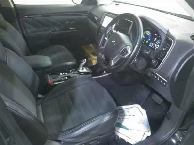 Mitsubishi OUTLANDER PHEV