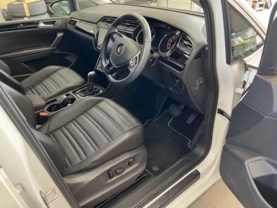 Volkswagen GOLF TOURAN
