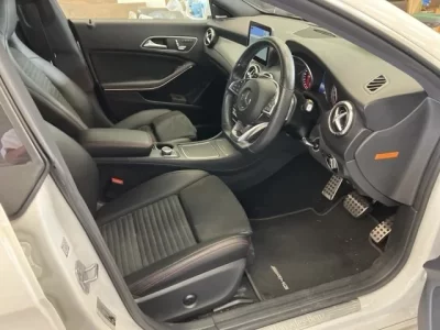 Mercedes-Benz CLA CLASS
