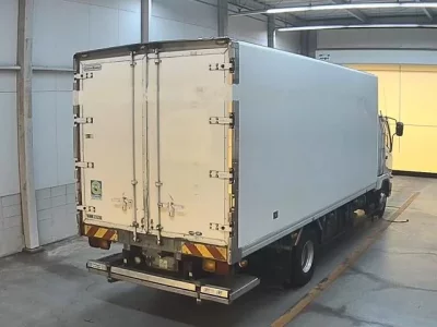 Mitsubishi FUSO FIGHTER