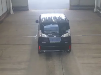 Mitsubishi DELICA D2