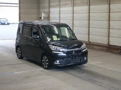 Mitsubishi DELICA D2