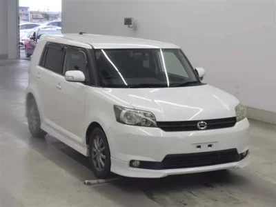 Toyota COROLLA RUMION