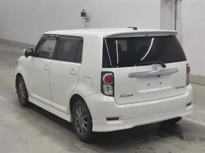 Toyota COROLLA RUMION