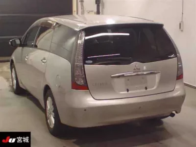 Mitsubishi GRANDIS