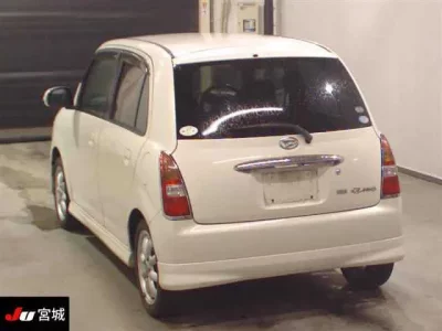 Daihatsu MIRA