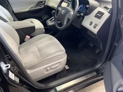 Toyota MARK X ZIO