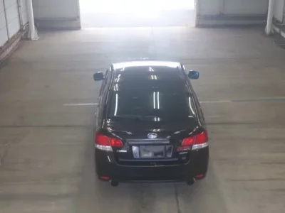 Subaru LEGACY B4