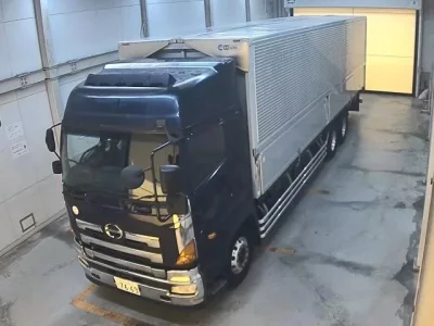 Hino TRUCK