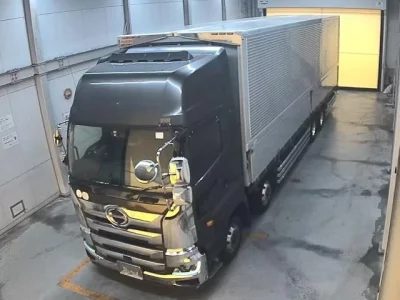 Hino TRUCK