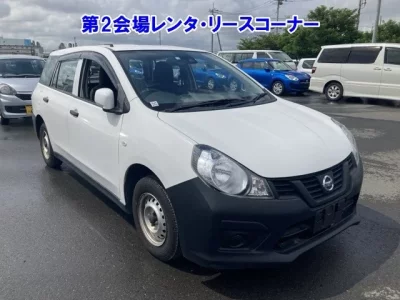 Nissan AD