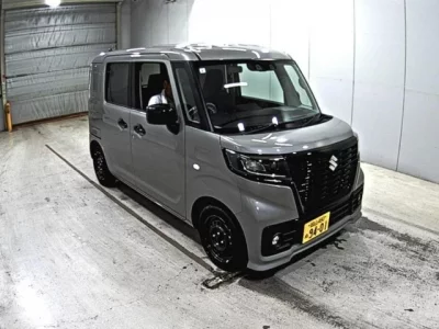 Suzuki SPACIA BASE