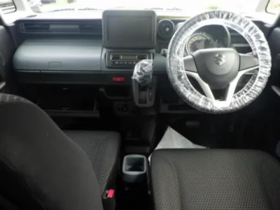 Suzuki SPACIA BASE