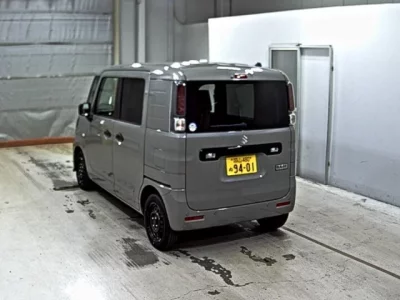 Suzuki SPACIA BASE